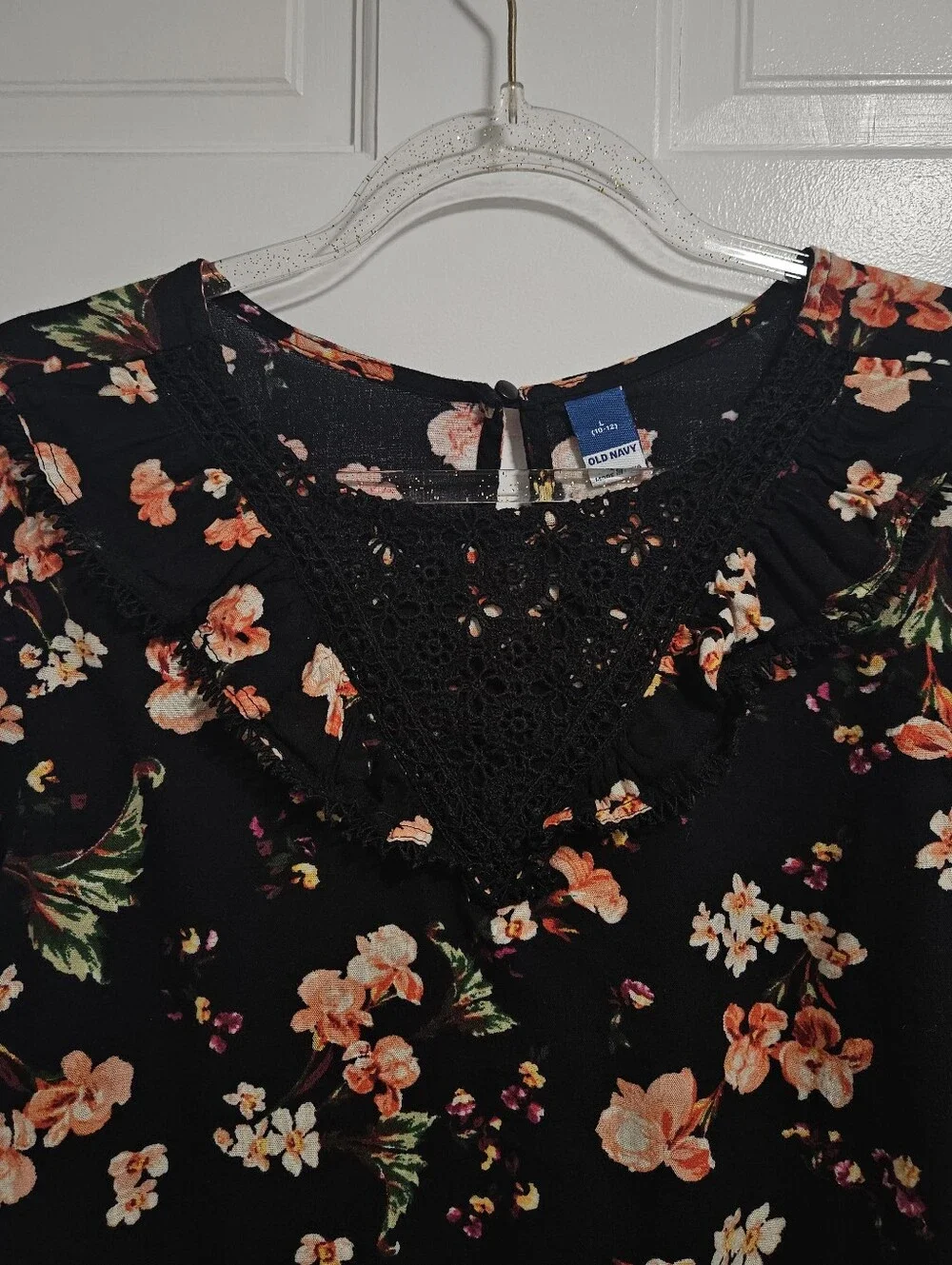 Old Navy Black Floral Lace-Trim Long Sleeve Top